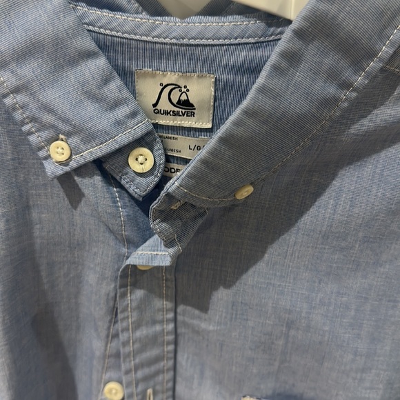 QuickSilver Button-Up - Picture 2 of 4